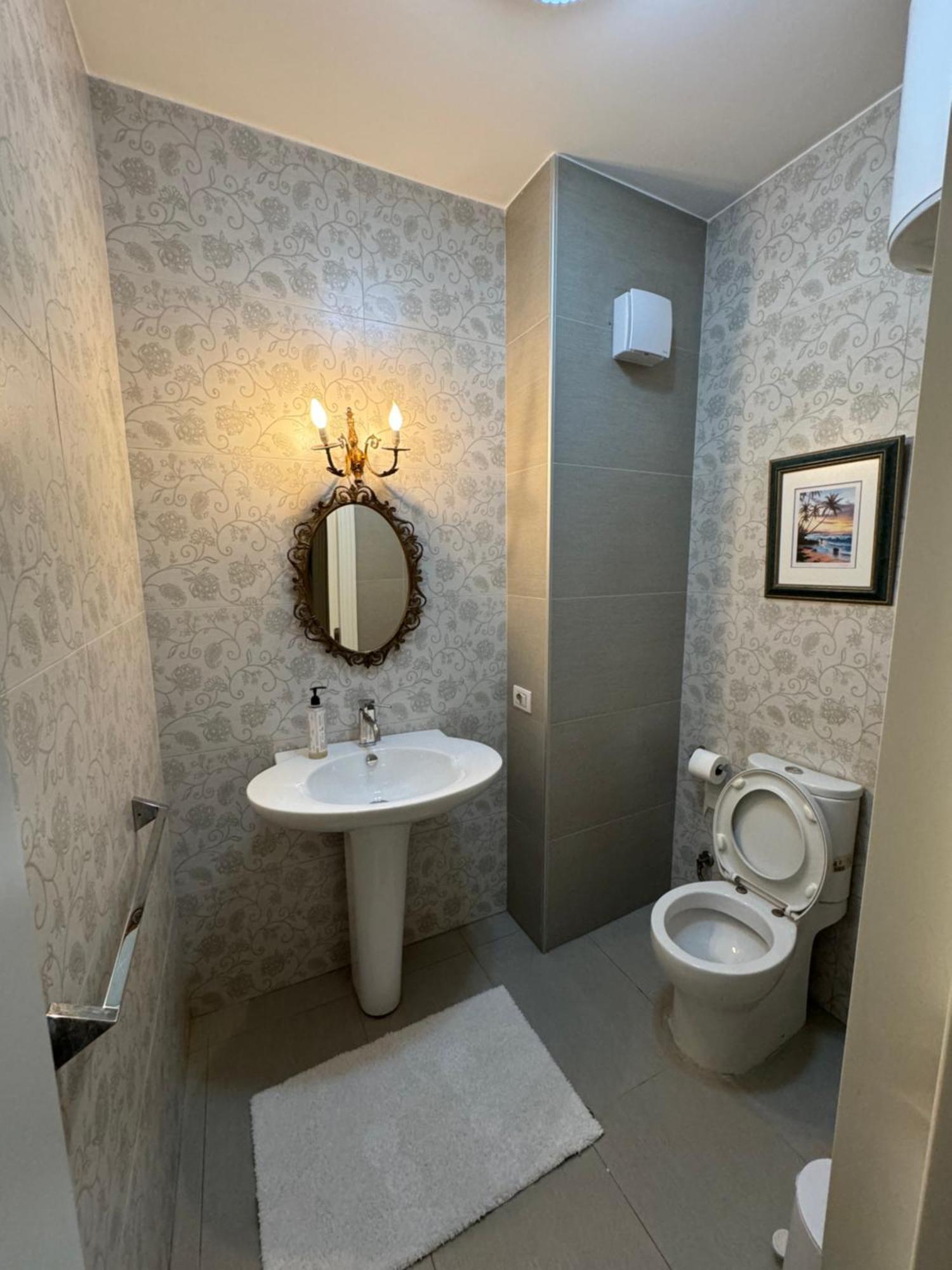 Lana Riverside Apartment 地拉那 外观 照片